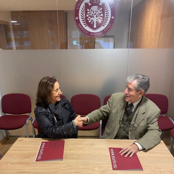 La eUniv i els Jesuïtes de Bellvitge signen un conveni de col·laboració i cooperació acadèmica