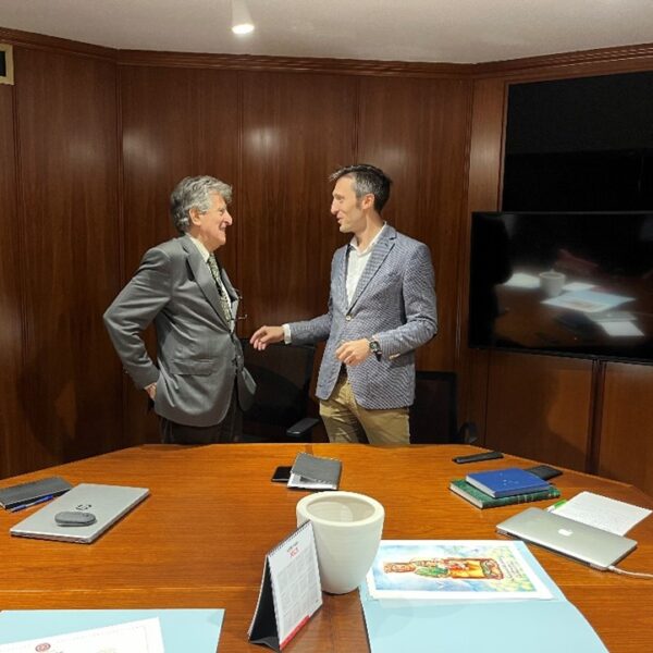 The Director of AQUA visits the eUniv