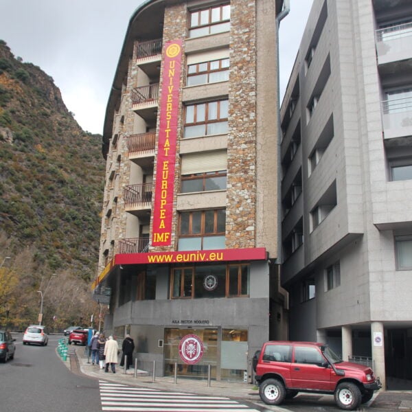 La eUniv inaugura la nova seu ampliada de Sant Julià