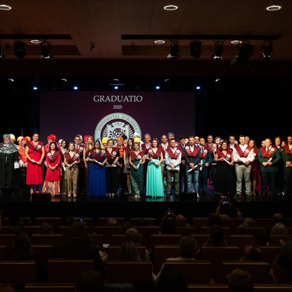 The European University (eUniv) holds its first graduation ceremony in a solemn event in Andorra la Vella